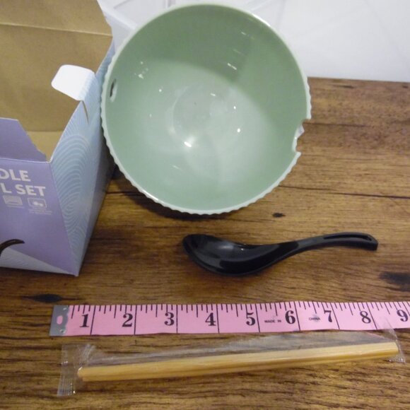 Noodle Bowl Set Matching With Chopsticks & Spoon Green - Picture 4 of 5